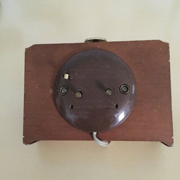 Vintage GE Electric Clock – Mid Century Wood Desk Clock with Chrome Frame – Work - Picture 4 of 5